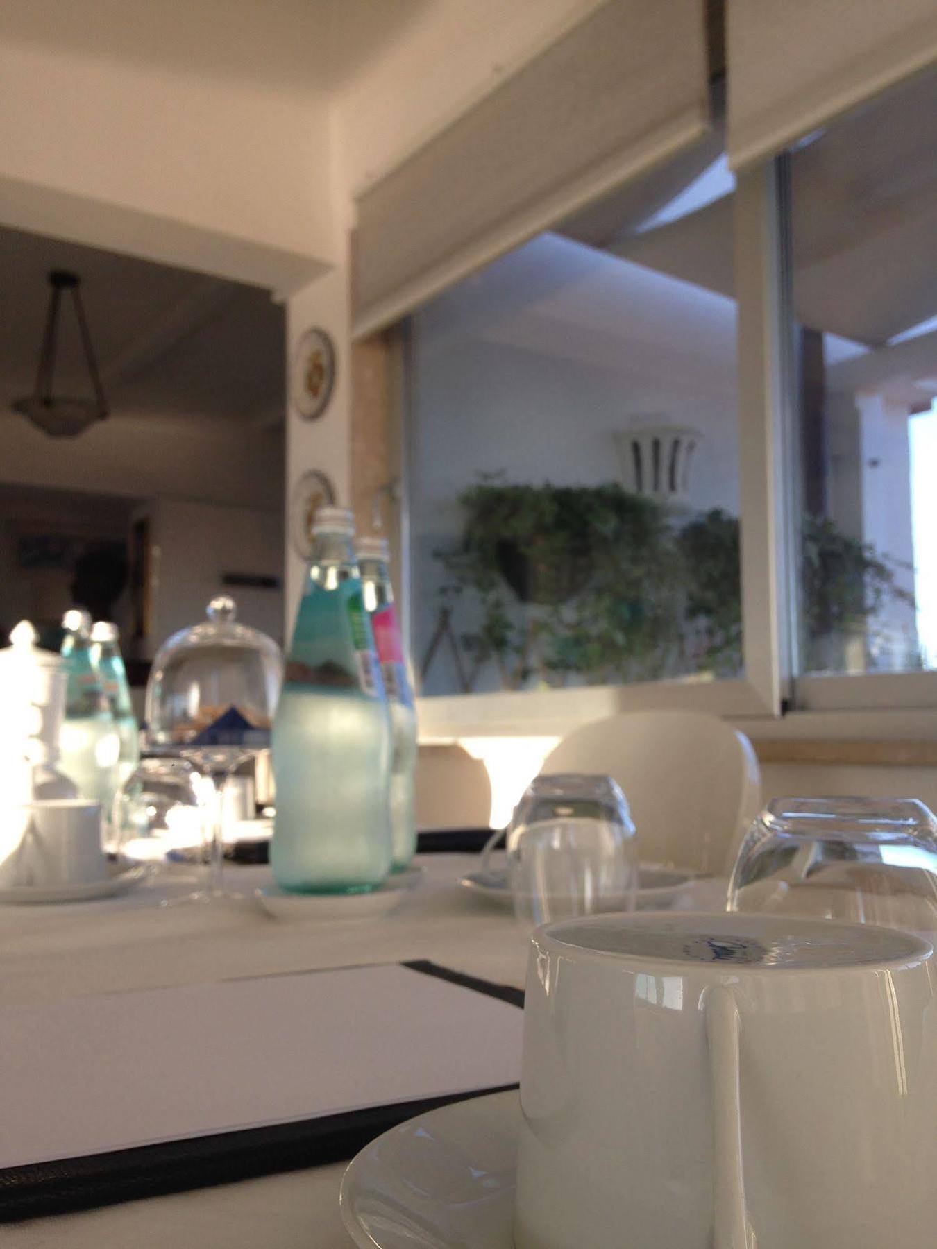 Domus Lina Hotel Fiumicino Exterior photo